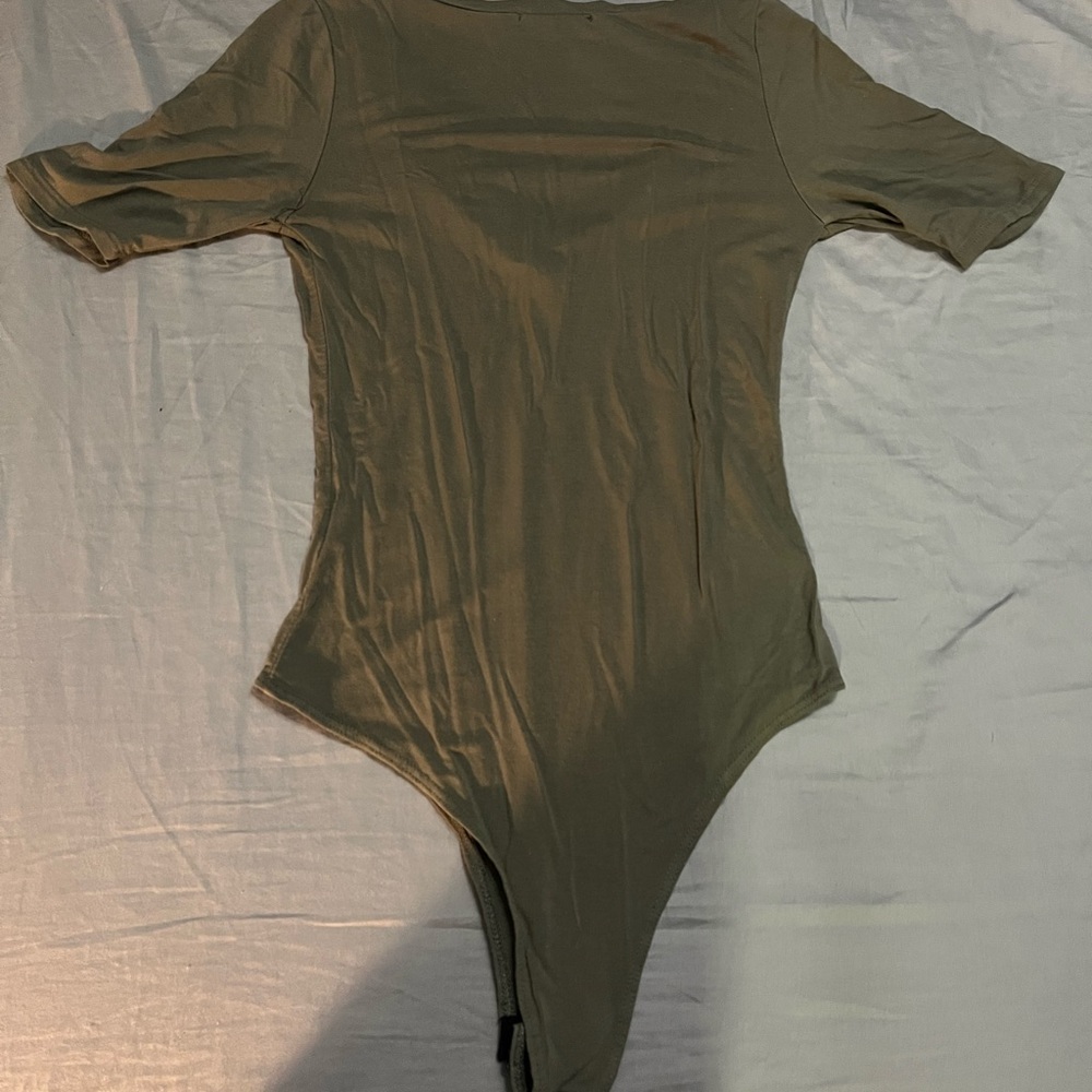 Drop the basic bodysuit olive - Picture 2 of 3